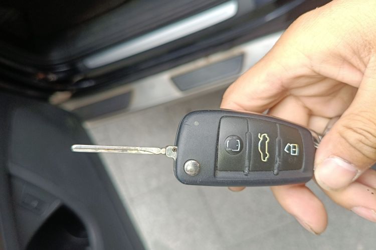 奥迪Q7  35 TFSI 进取型中控内饰7001