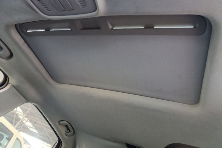 别克 英朗 2014款 XT 1.6L 自动时尚版中控内饰22