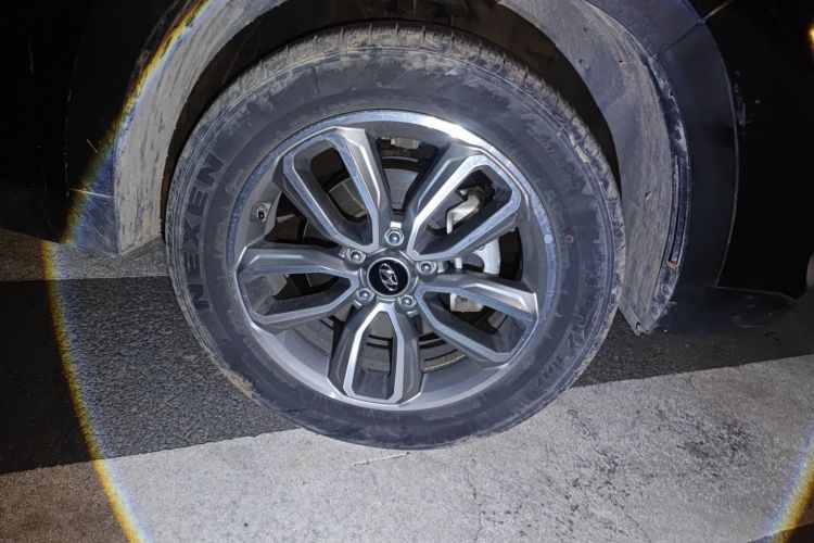 北京现代ix35 2019款 2.0L 自动两驱智勇·畅享版 国VI车身外观10