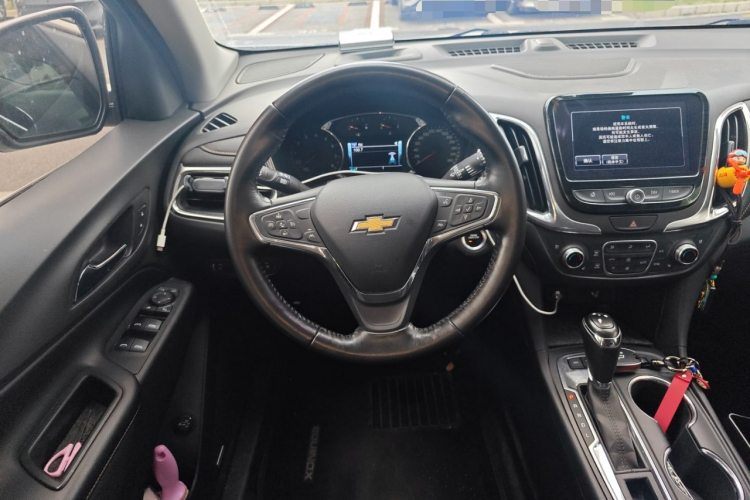 雪佛兰 探界者 2018款 550T 自动四驱捍界版局部细节13