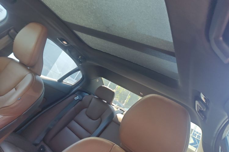 沃尔沃S60 2024款 B4 智远豪华版中控内饰22