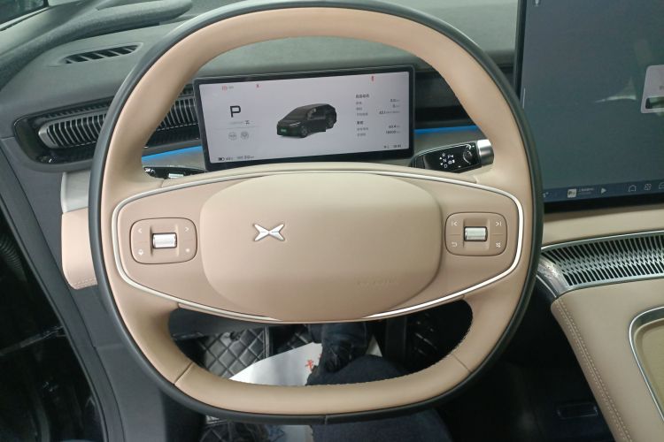 小鹏X9 2024款 610长续航Pro中控内饰13
