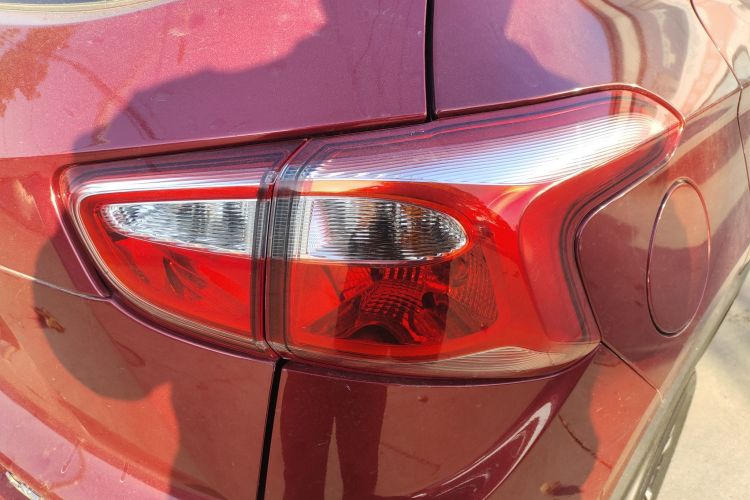 宝骏510 2017款 1.5L 手动舒适型车身外观9