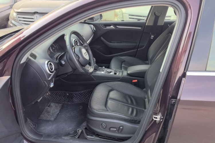 奥迪A3 2015款 Limousine 40 TFSI 自动舒适型中控内饰19