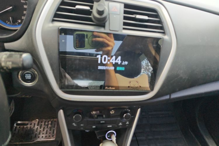 铃木 锋驭 2015款 1.6L CVT两驱精英型中控内饰16