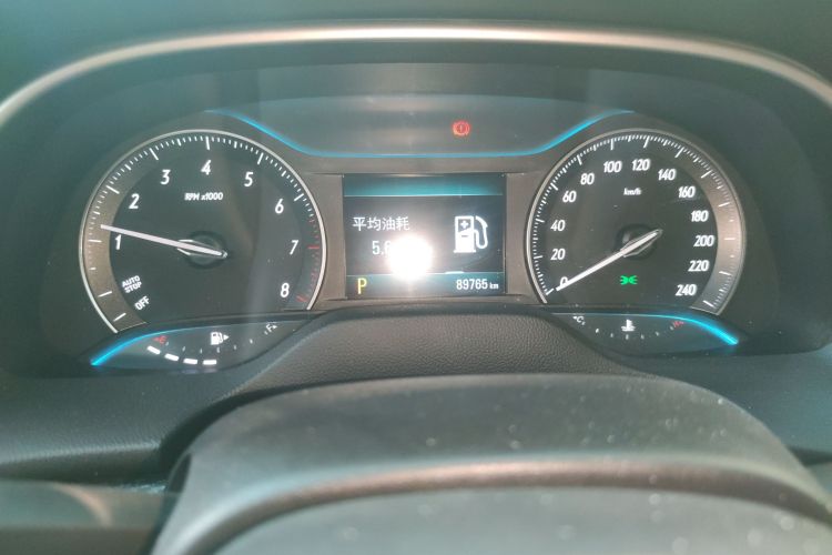 别克 英朗 2021款 典范 1.5L 自动精英型中控内饰15