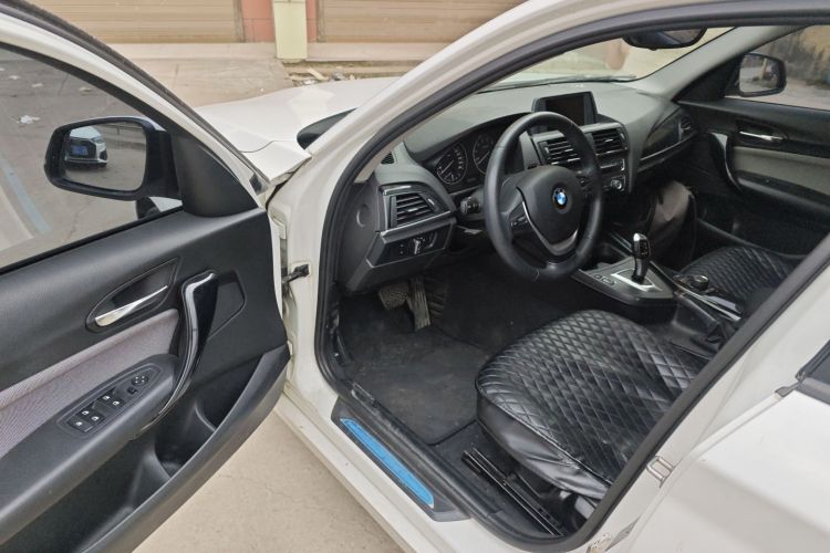 宝马1系(进口) 2013款 改款 116i 领先型中控内饰20