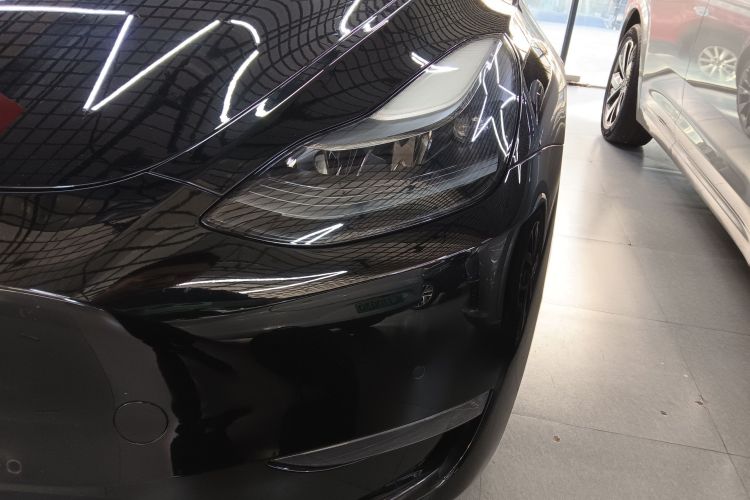 特斯拉 Model Y 2021款 标准续航后驱版局部细节36