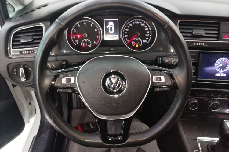 大众 高尔夫 2018款 230TSI 自动舒适型中控内饰13