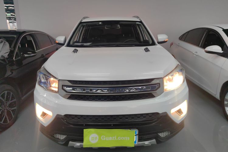 长安CS75 2016款 2.0L 手动舒适型 国V车身外观2