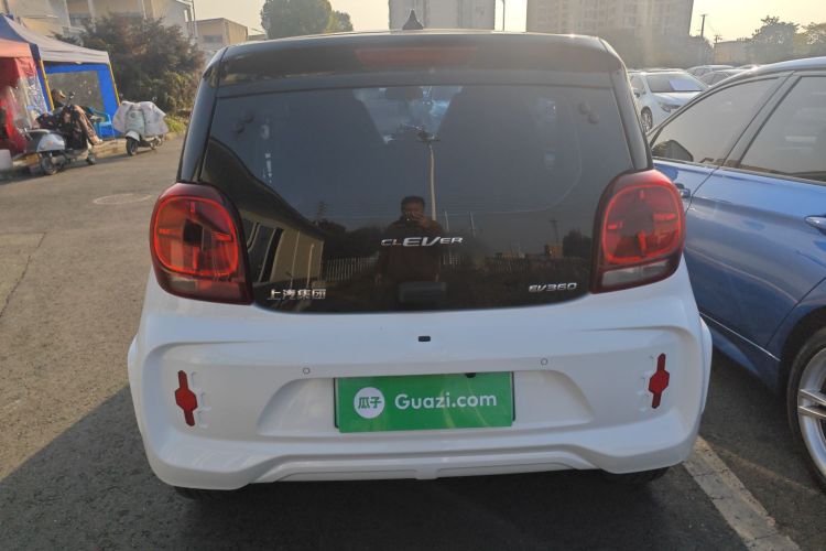 荣威 科莱威CLEVER 2021款 302km新四座超能版车身外观6