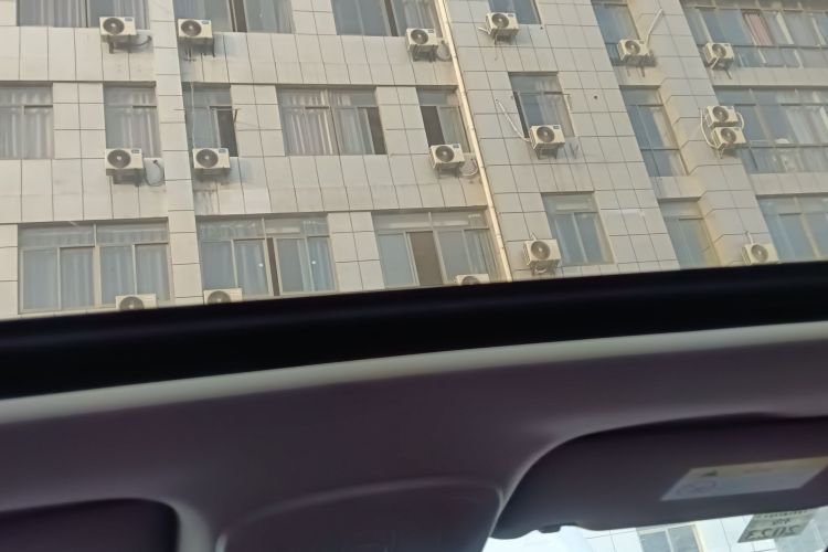 雪铁龙C4L 2016款 1.6T 自动精英型中控内饰22