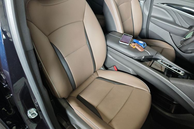 别克 昂科旗 2022款 652T 四驱尊享旗舰型 7座局部细节41