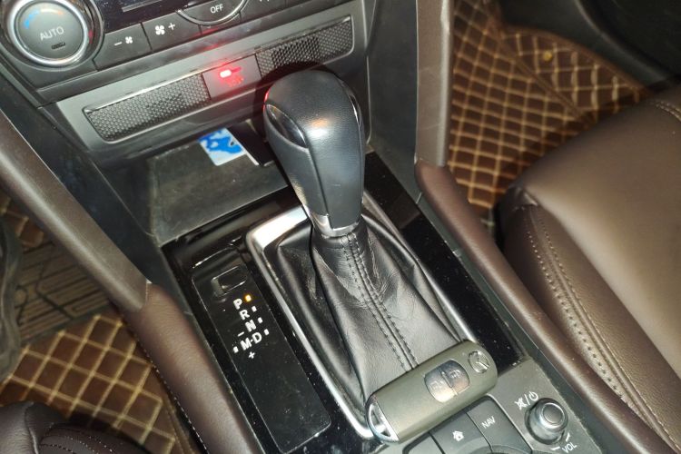 马自达CX-4 2020款 2.0L 自动两驱蓝天品位版中控内饰18