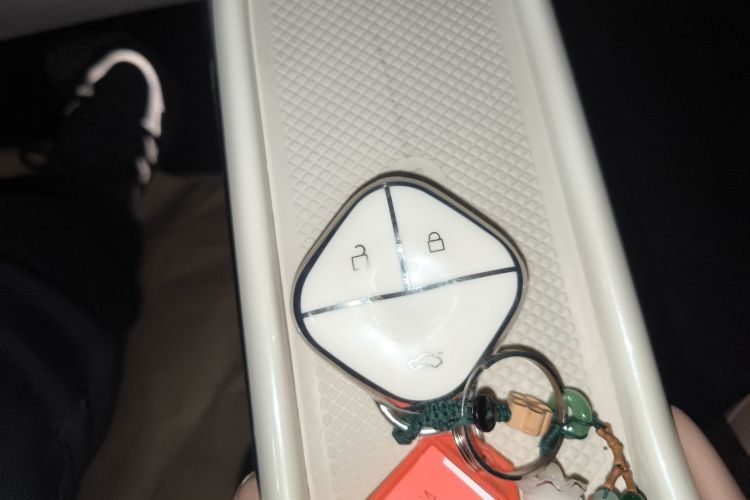 五菱汽车 五菱缤果 2025款 410km 灵犀尊享款中控内饰11