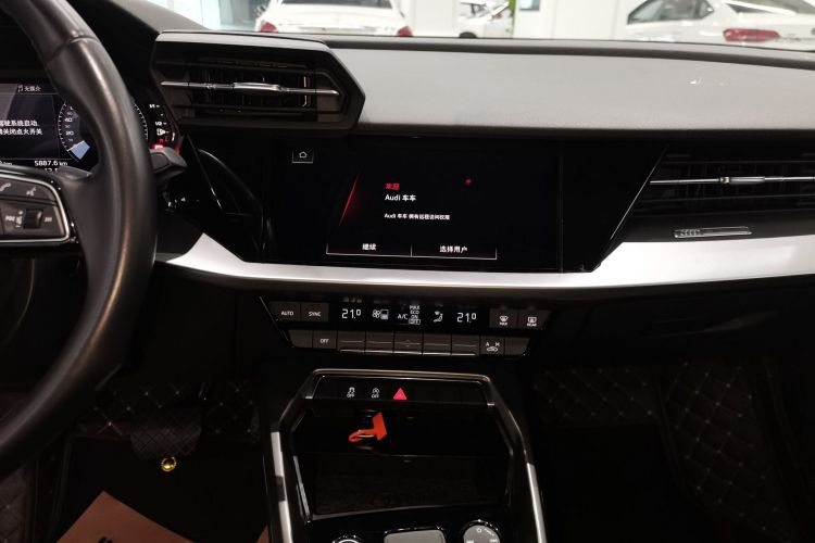 奥迪A3 2022款 A3L Limousine 35 TFSI 进取运动型中控内饰16