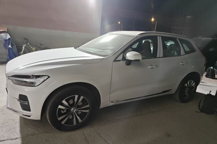 沃尔沃XC60 2025款 B5 四驱智逸豪华版车身外观6003