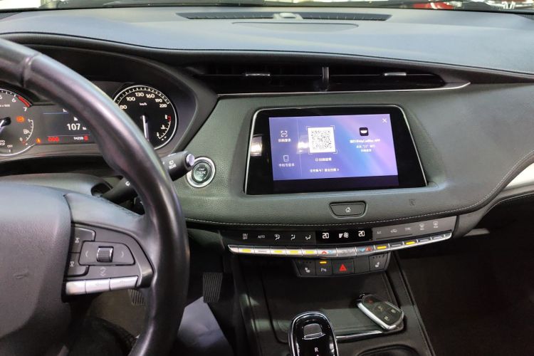 凯迪拉克XT4 2020款 改款 28T 两驱领先型中控内饰16