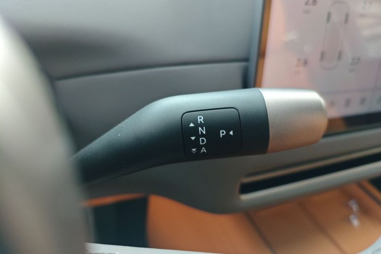 理想汽车 理想i6 2025款 四驱标准型中控内饰18