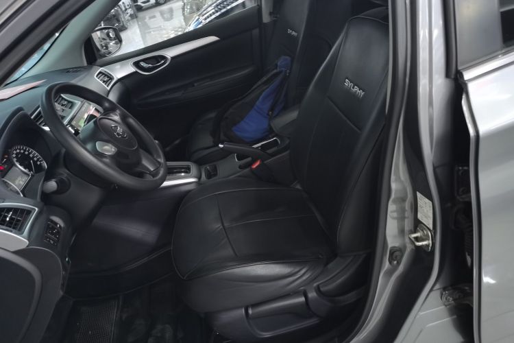 日产 轩逸 2019款 经典 1.6XE CVT舒适版中控内饰19