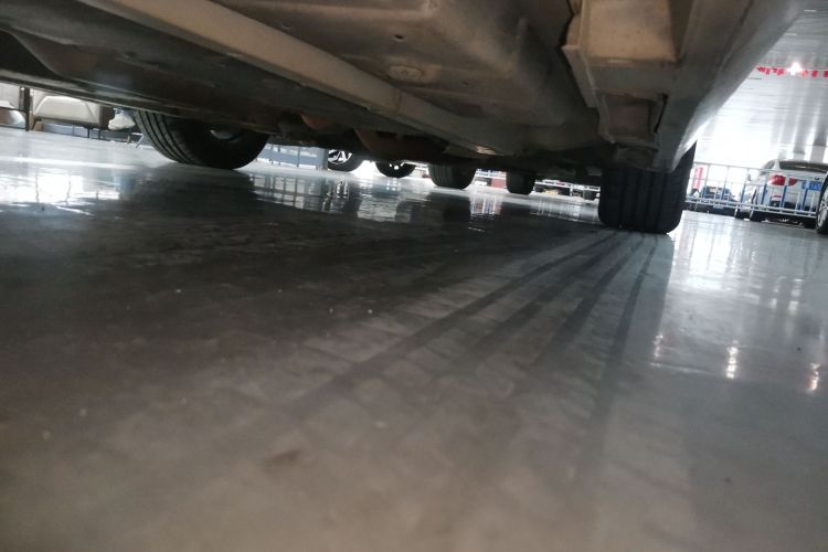 雷克萨斯ES 2014款 250 精英版局部细节9001