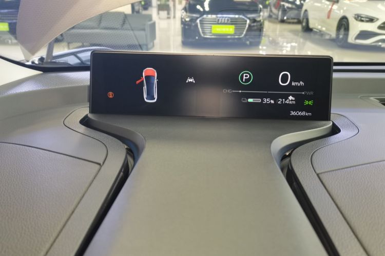 丰田bZ3 2023款 616km 长续航Premium中控内饰14