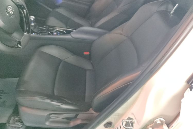 丰田 奕泽IZOA 2018款 2.0L 奕驰版 国V中控内饰19