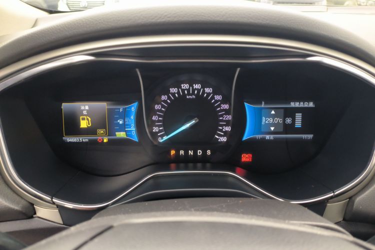 福特 蒙迪欧 2013款 2.0L GTDi200豪华型中控内饰14