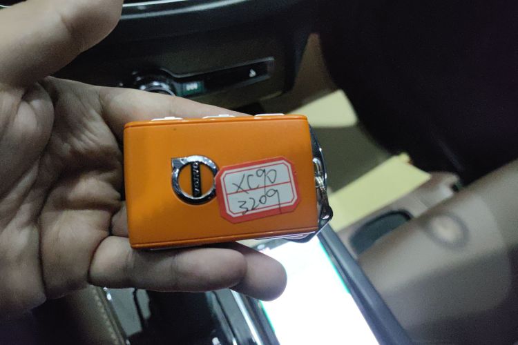 沃尔沃XC90 2024款 B5 智行豪华版 5座中控内饰11