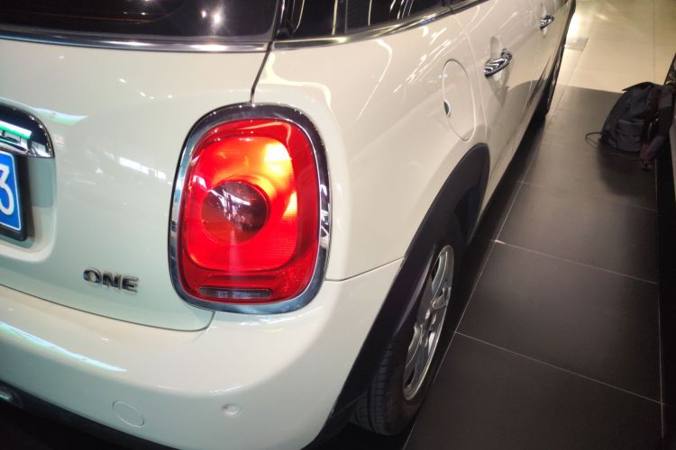 MINI 2015款 1.2T ONE 五门版车身外观6006