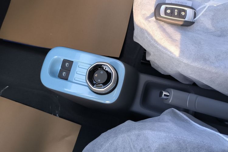 吉利银河 2024款 熊猫mini 200km 耐力熊中控内饰18