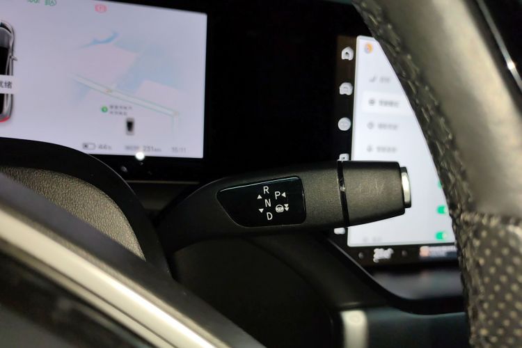 小鹏P7 2022款 625E中控内饰18