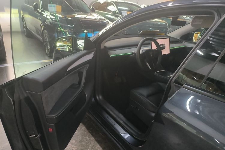 特斯拉 Model Y 2024款 后轮驱动版中控内饰20