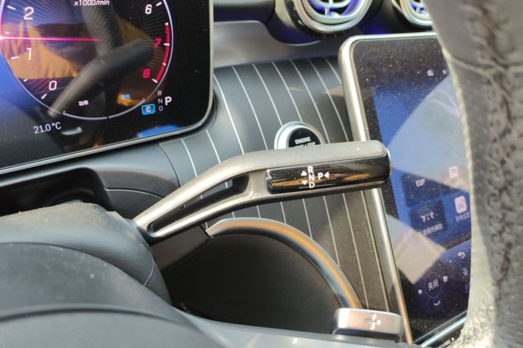 奔驰C级 2024款 改款 C 200 L 运动版中控内饰18