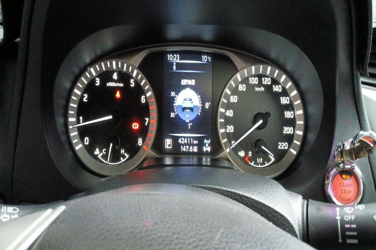 日产 途达 2020款 2.5L XV 4WD 自动四驱旗舰版中控内饰14