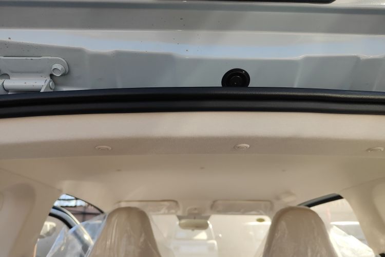 奔腾小马 2026款 222km 萌趣马 Plus中控内饰22