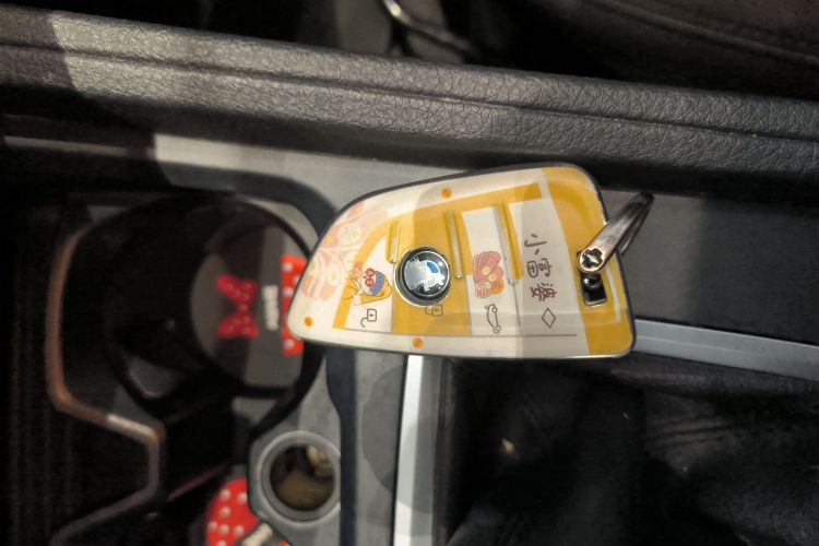 宝马1系 2017款 118i 时尚型中控内饰11