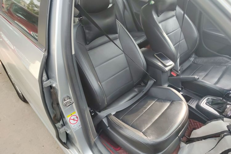 大众 朗逸 2013款 改款经典 1.6L 自动舒适版中控内饰41