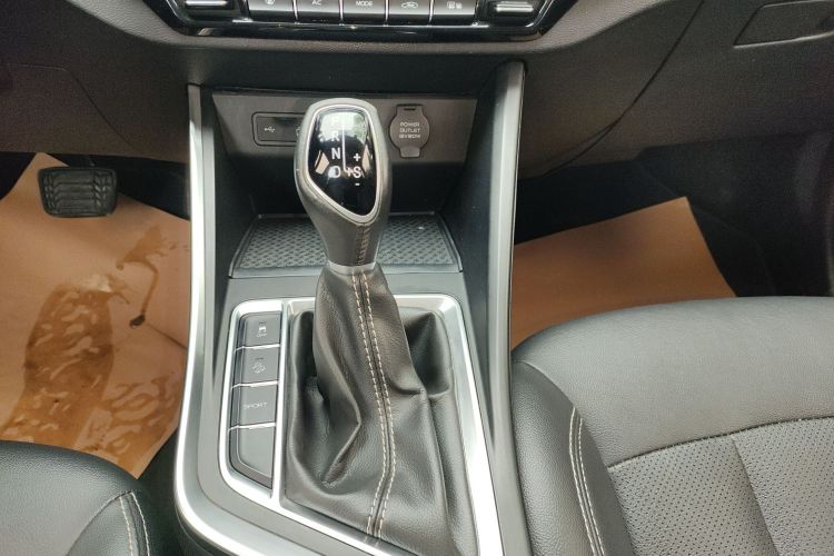 吉利汽车 远景X3 2019款 升级版 1.5L CVT精英型局部细节18