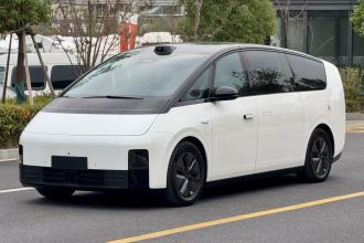 理想汽车 理想MEGA 2024款 Ultra