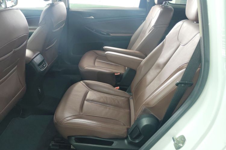 别克GL6 2018款 18T 6座豪华型中控内饰7004