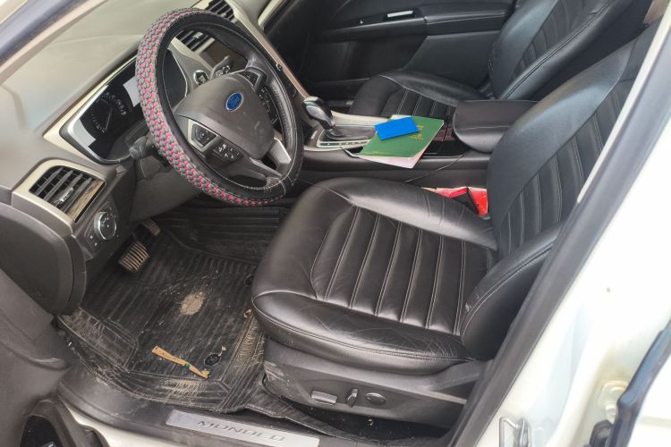 福特 蒙迪欧 2013款 2.0L GTDi200豪华型局部细节19