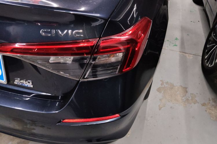 本田 思域 2022款 240TURBO CVT劲动版车身外观9