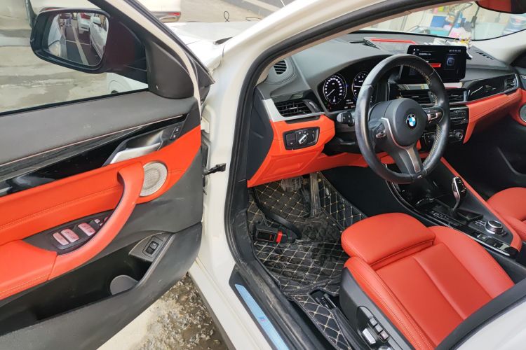 宝马X2 2023款 sDrive25i M运动曜夜版中控内饰20