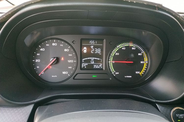 荣威 科莱威CLEVER 2022款 311km元气啵啵版中控内饰14