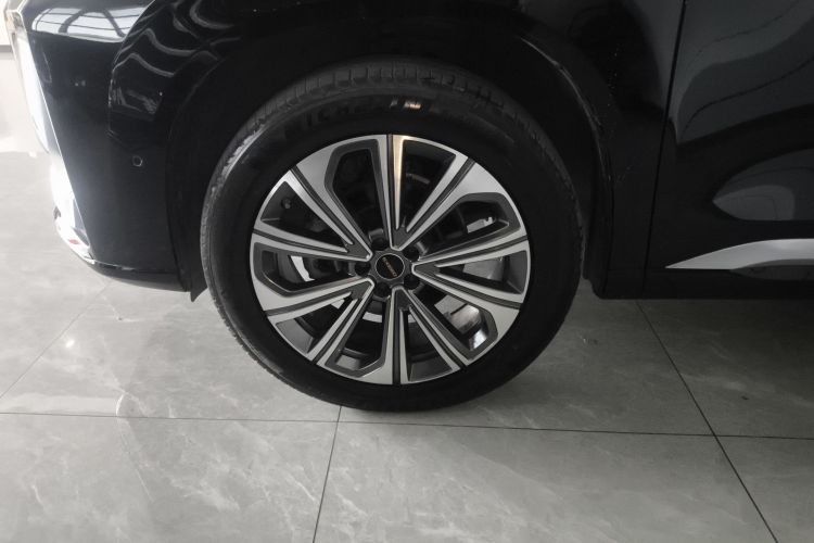 星途揽月 2023款 400T 四驱星尊版 6座车身外观6001