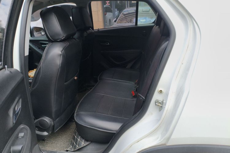 雪佛兰 创酷 2018款 330T 自动两驱精英型中控内饰21