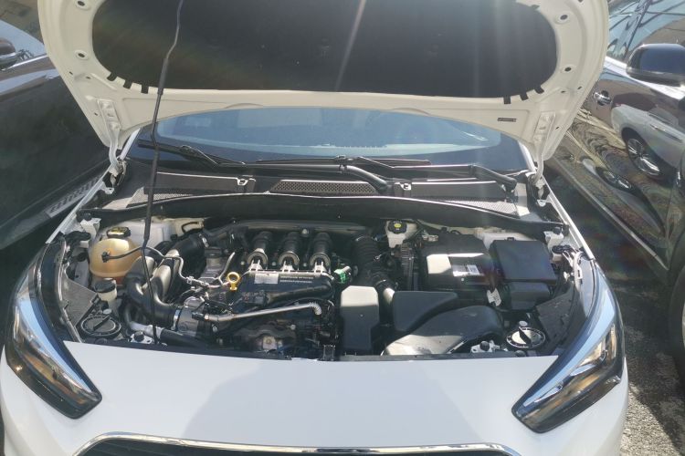 别克 凯越 2020款 15N CVT精英型机舱底盘24