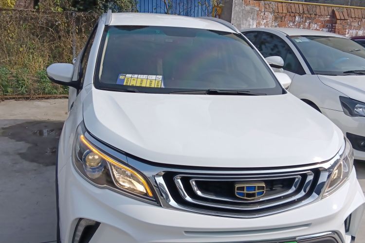 吉利汽车 远景X3 2017款 1.5L 手动精英型车身外观2