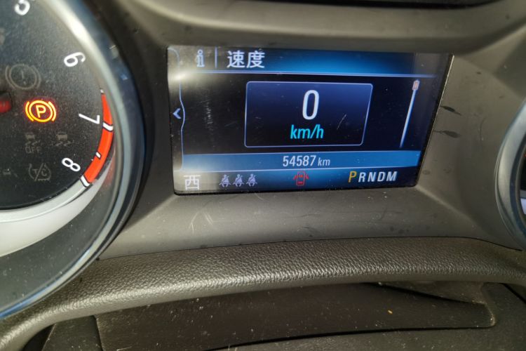 别克 君威 2019款 20T 精英型 国VI中控内饰15